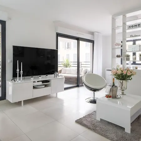 Luxueux Proche De La Croisette Avec Grande Terrasse Amenagee * Cannes