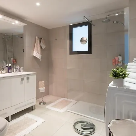 Luxueux Proche De La Croisette Avec Grande Terrasse Amenagee קאן