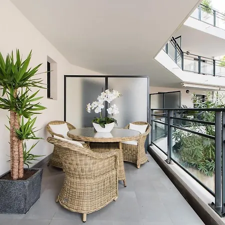 Luxueux Proche De La Croisette Avec Grande Terrasse Amenagee *